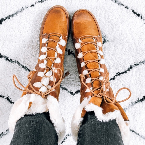 LAST 2// Vintage Lace Up Ski Snow Winter Boot - Picture 4 of 7